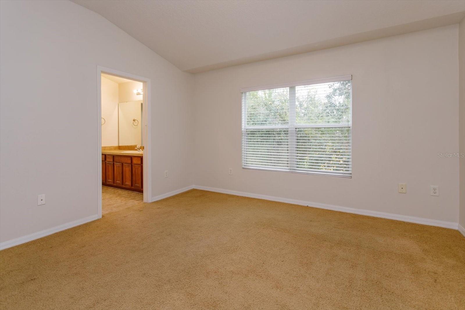 TUCKER OAKS - Residential Lease