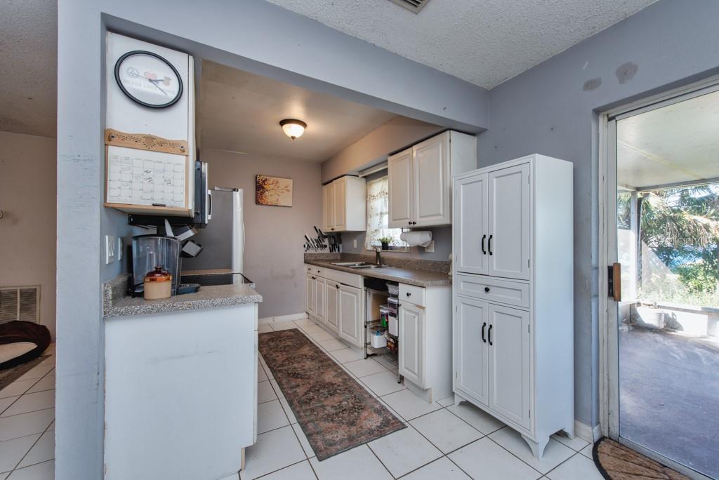 BOCA CIEGA RIDGE 6TH ADD - Residential