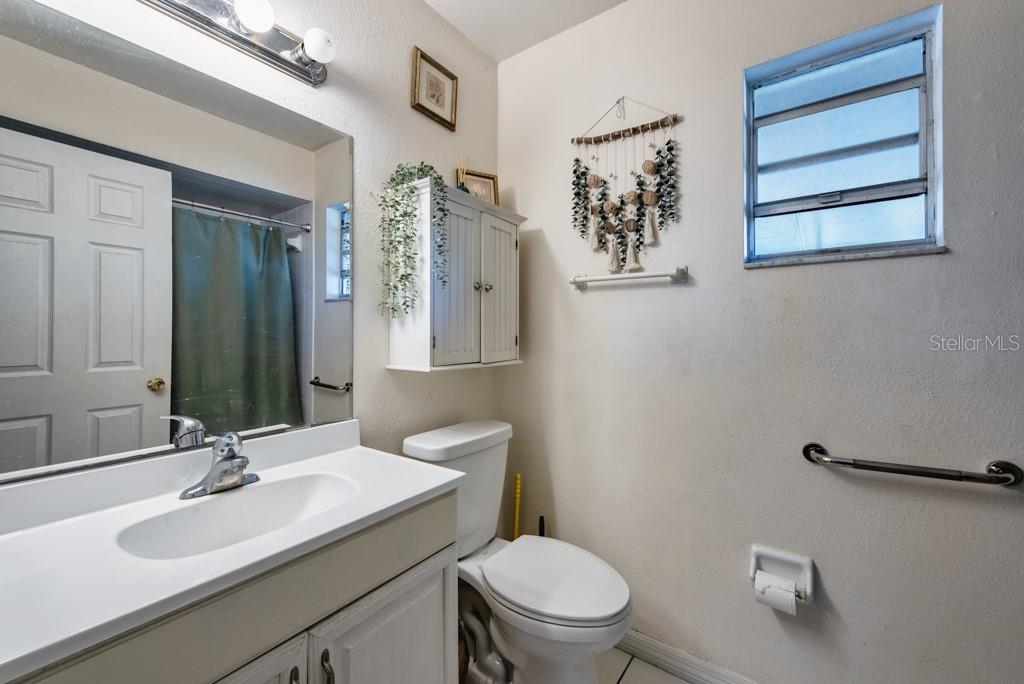 BOCA CIEGA RIDGE 6TH ADD - Residential