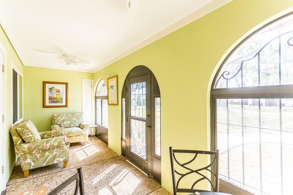411 S OXFORD DRIVE 411
