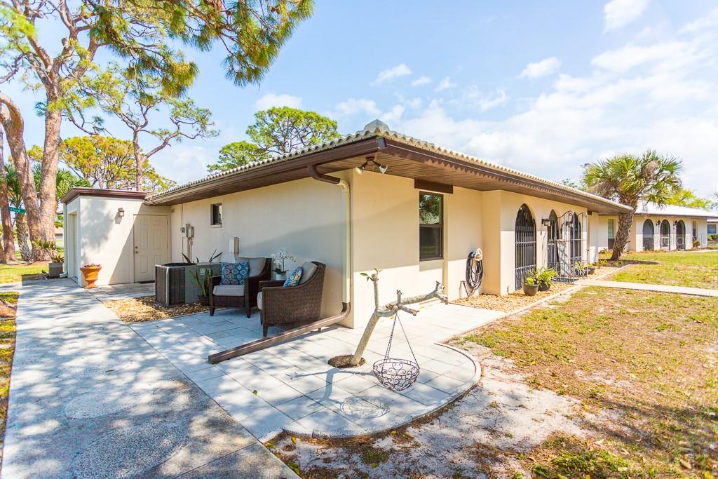 411 S OXFORD DRIVE 411