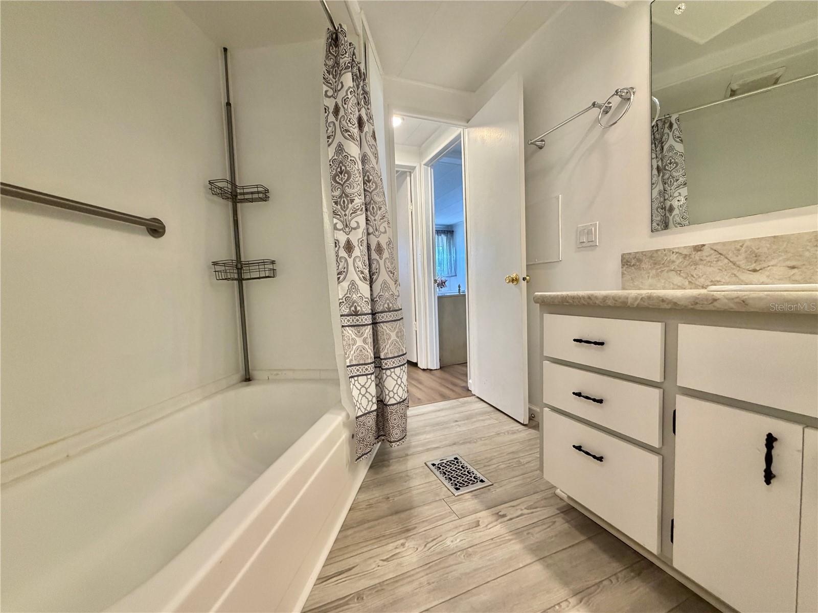 HAWTHORNE AT LEESBURG A COOP - Residential
