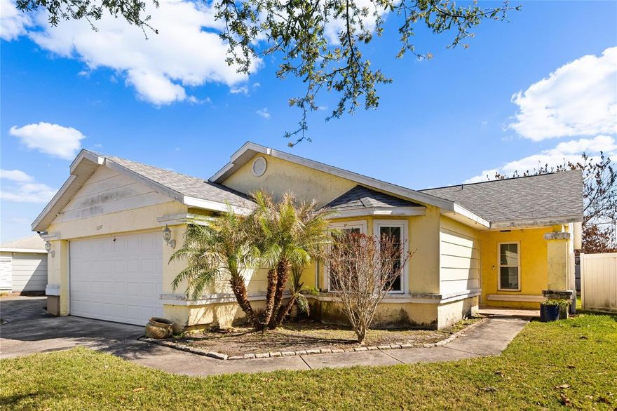 Welcome to 13337 Boulder Woods Circle. This well-maintained 3-bedroom, 2-bath pool home offers 1,536 square feet of comfortable living space with a 2-car garage and NO HOA — all priced at $400,000.
Built in 1990, this home features a designated dining room, spacious living areas, and a split-floor plan. Step outside to your private backyard retreat complete with a screened-in pool, fully fenced yard, and irrigation system — perfect for relaxing or entertaining year-round.
Major updates provide peace of mind: New Windows, Roof (2023), Water Heater (2025), and AC (2017). The home also includes paid-off solar panels (a $35,000 value) that are transferable to the new owner, keeping electric bills impressively low at approximately $70–$75 per month.
SPECIAL FINANCING OFFER! Seller’s preferred lender, Homelendia Mortgage Group, is offering a 1% lender credit toward closing costs or interest rate buy-down when using their financing program.
Conveniently located near the MCO Airport, shopping, dining, schools, and major roadways, this move-in-ready pool home offers comfort, efficiency, and value.