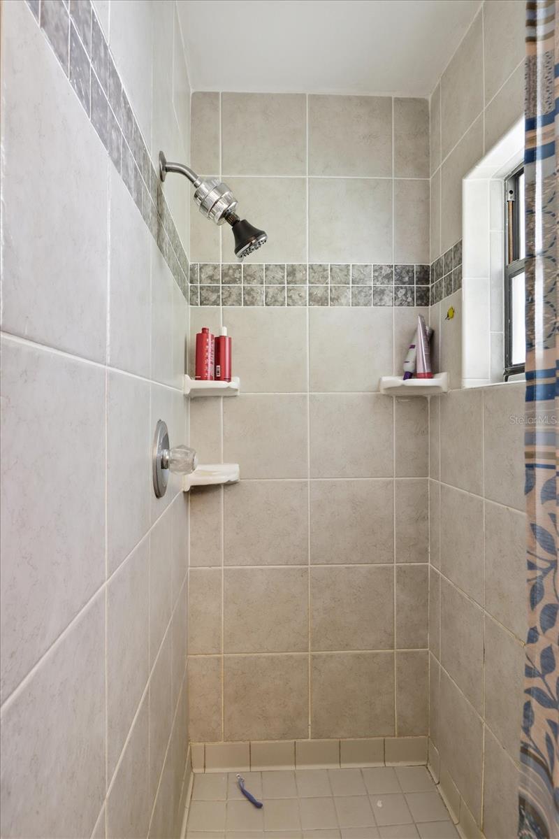 RAINBOW SPGS 04 REP - Residential