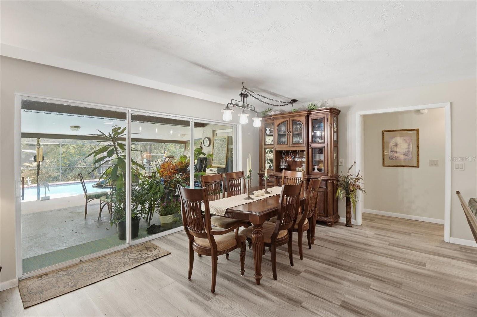 RAINBOW SPGS 04 REP - Residential