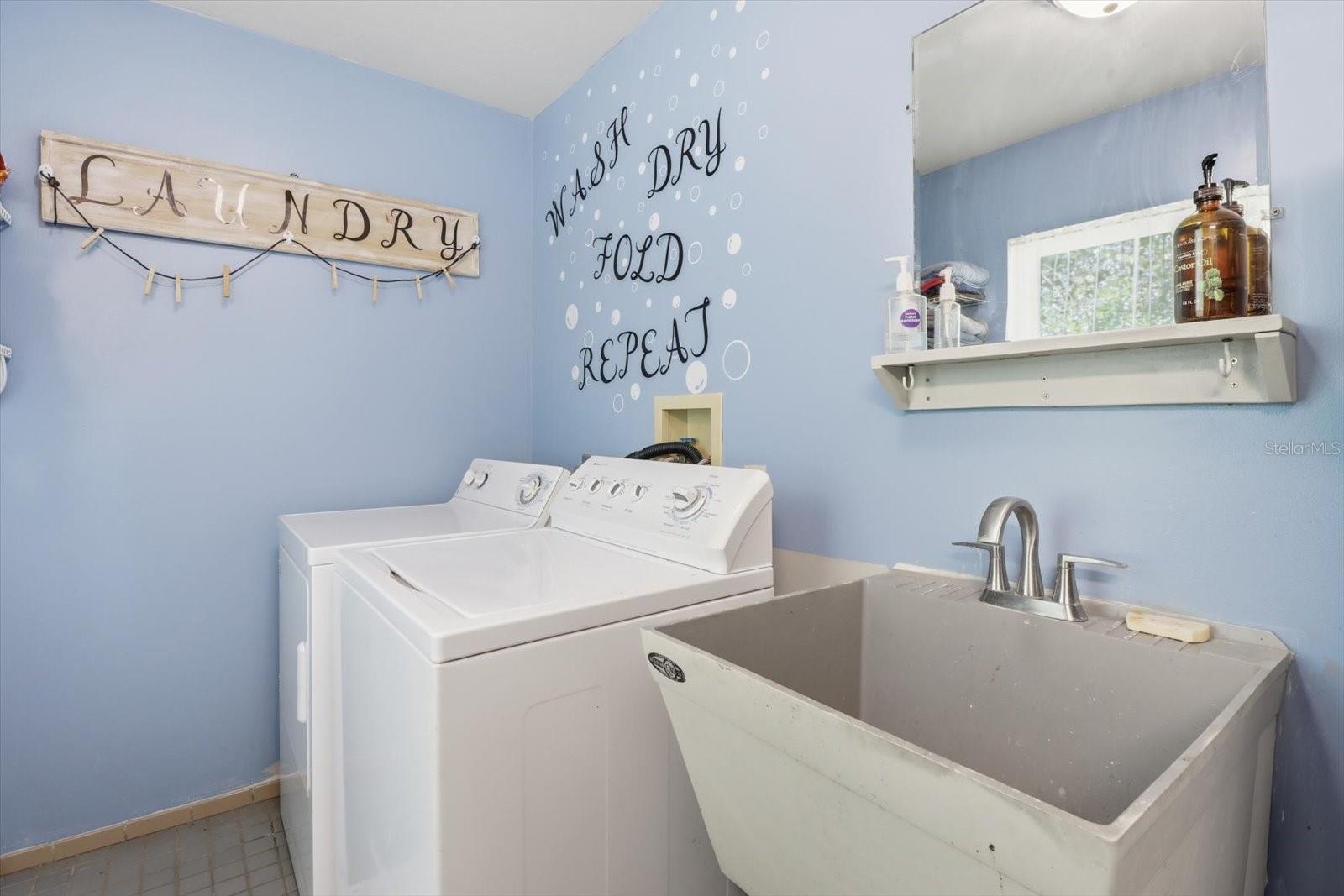 RAINBOW SPGS 04 REP - Residential