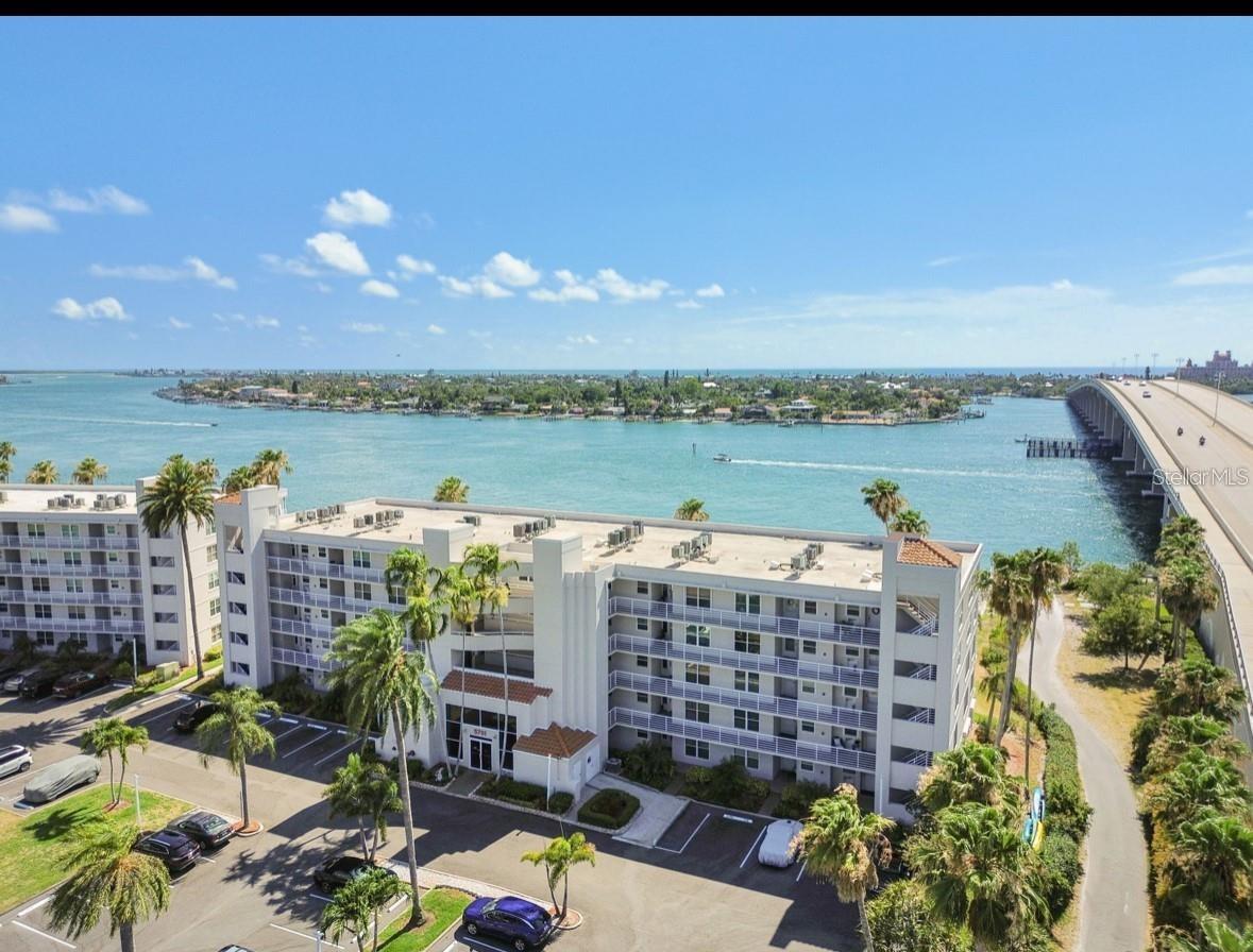 BAHIA VISTA - Residential