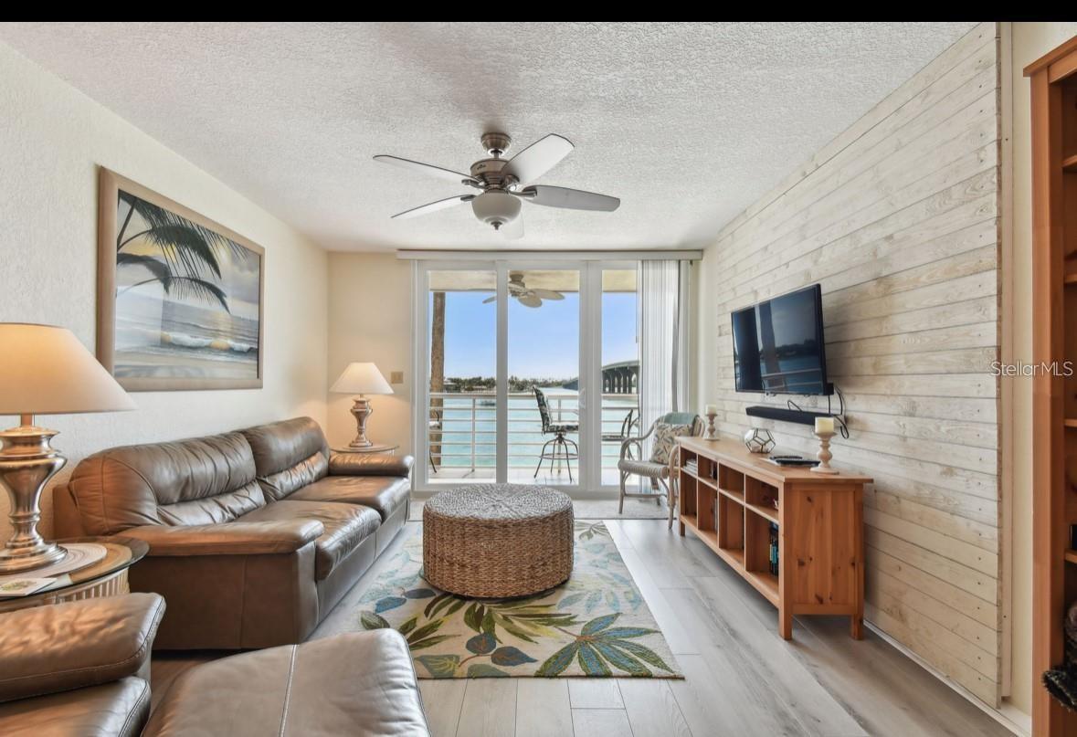 BAHIA VISTA - Residential