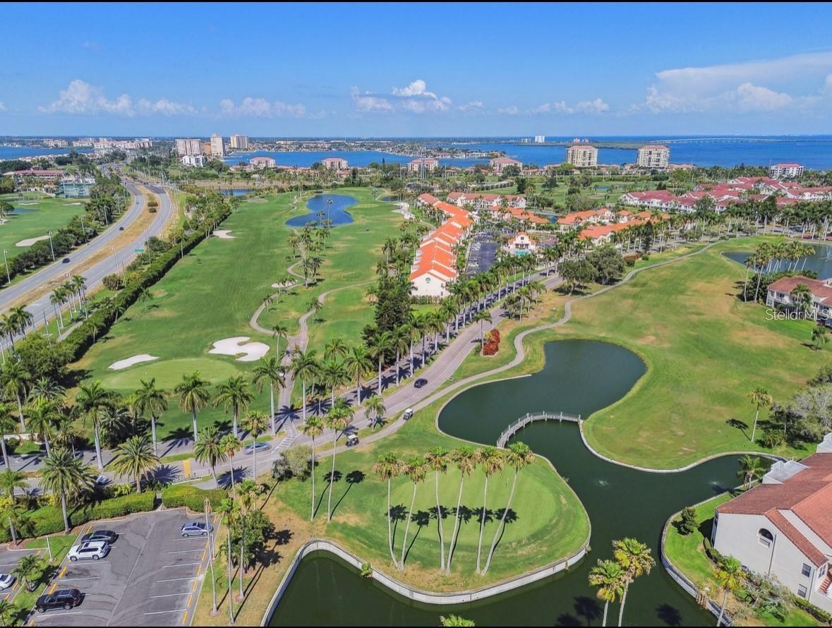 BAHIA VISTA - Residential