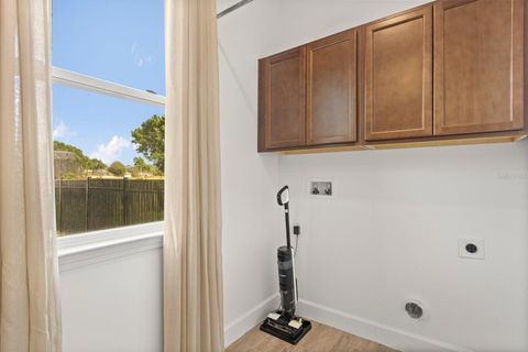 Tiny photo for 17708 Sawgrass Run, Tavares, FL 32778 (MLS # G5103352)