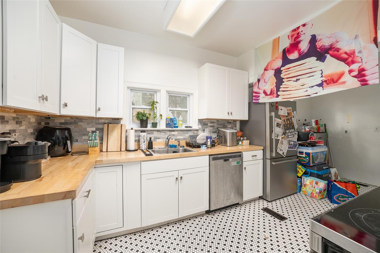 LIVINGSTONS ADD - Residential Income