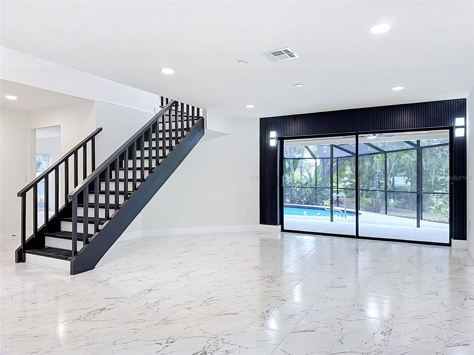 4256 KING RICHARD LANE