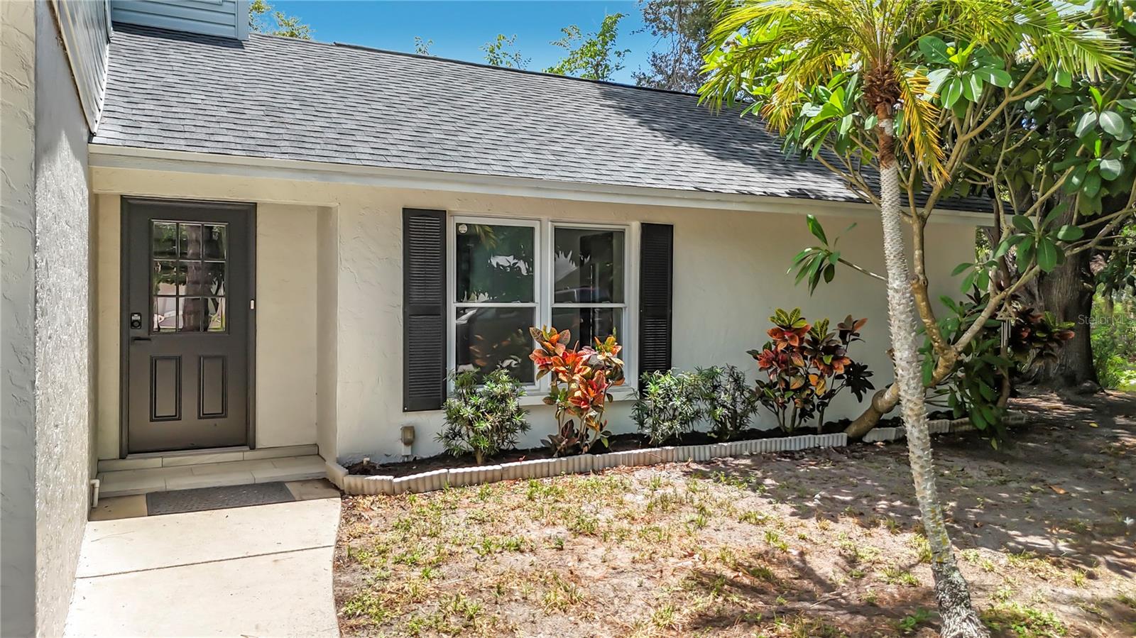 4256 KING RICHARD LANE