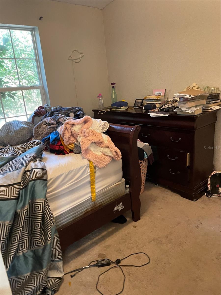 LAKE WEIR SHORES - Residential