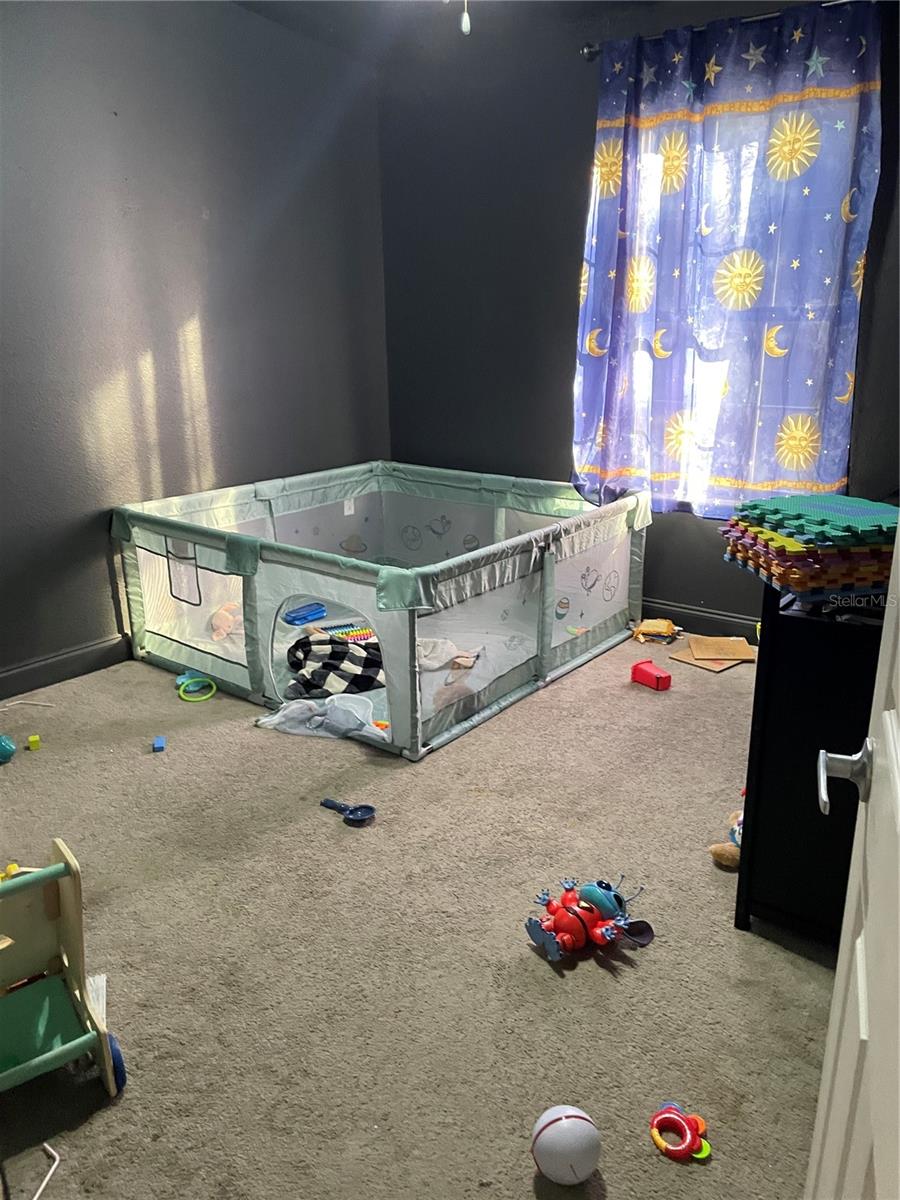 LAKE WEIR SHORES - Residential