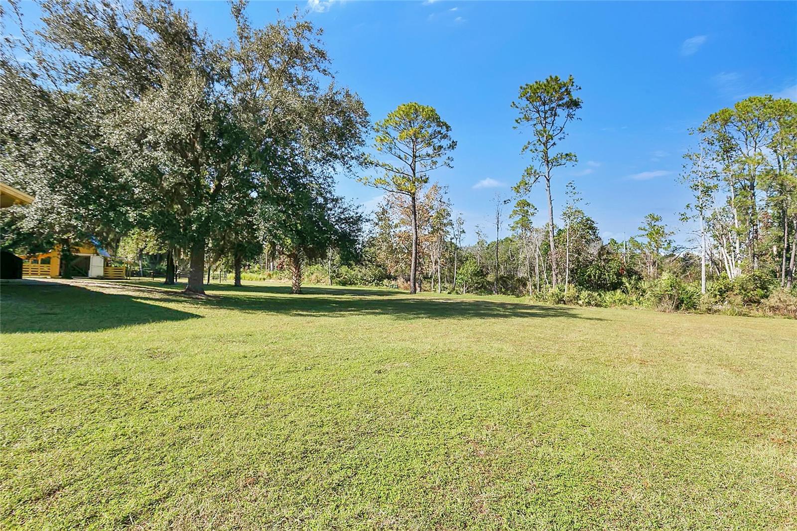 GENOVA WOODS SEC 2 5 ACRE DEV - Residential