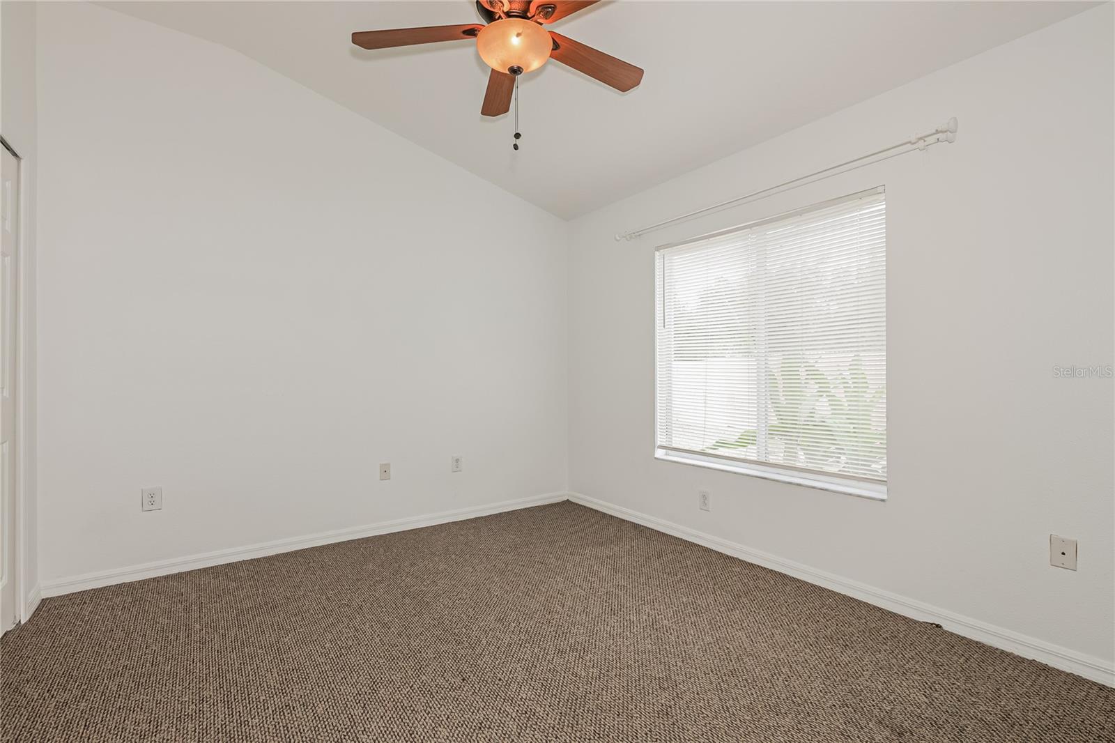 COUNTRY HILLS EAST U - Residential