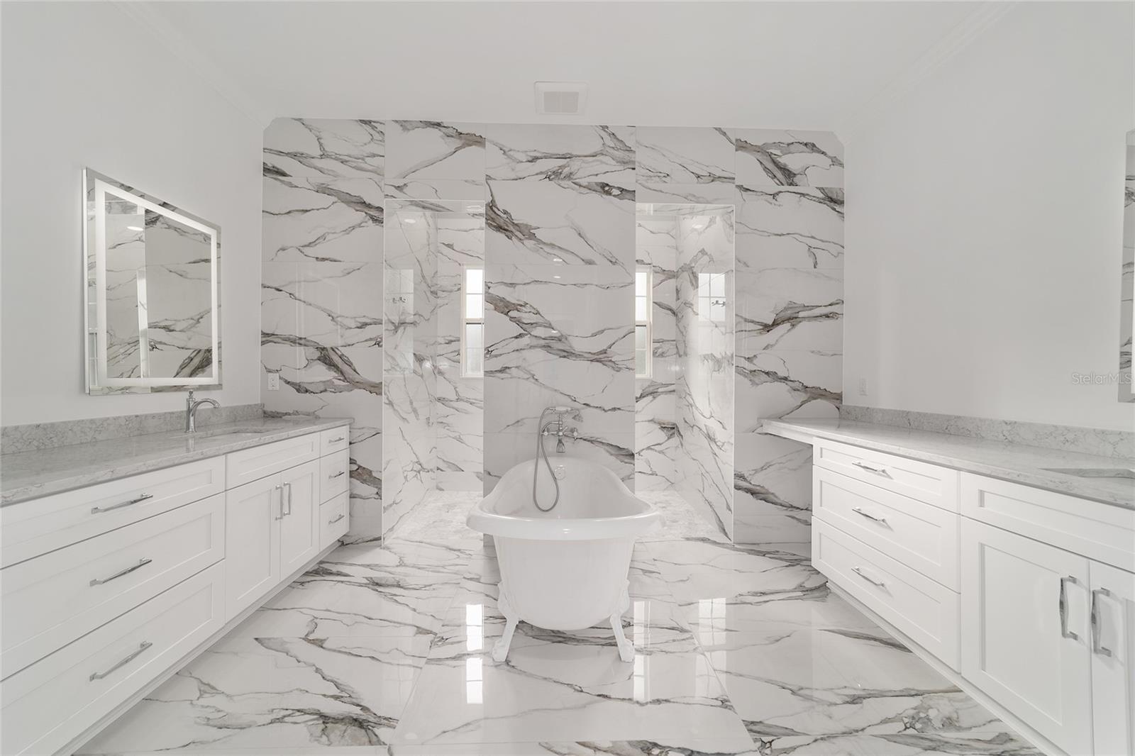 HUNT CLUB/FOX POINT - Residential