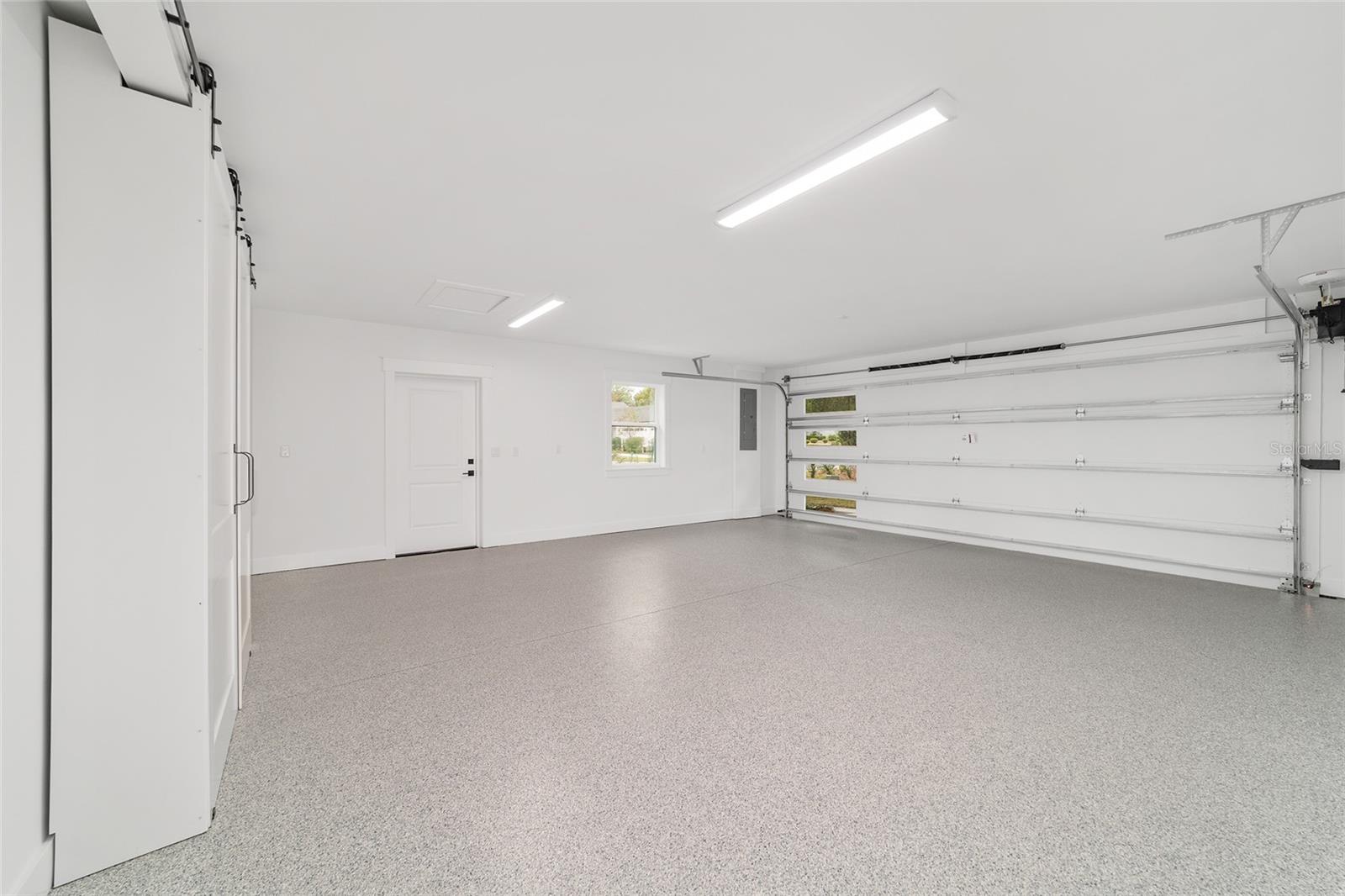 HUNT CLUB/FOX POINT - Residential