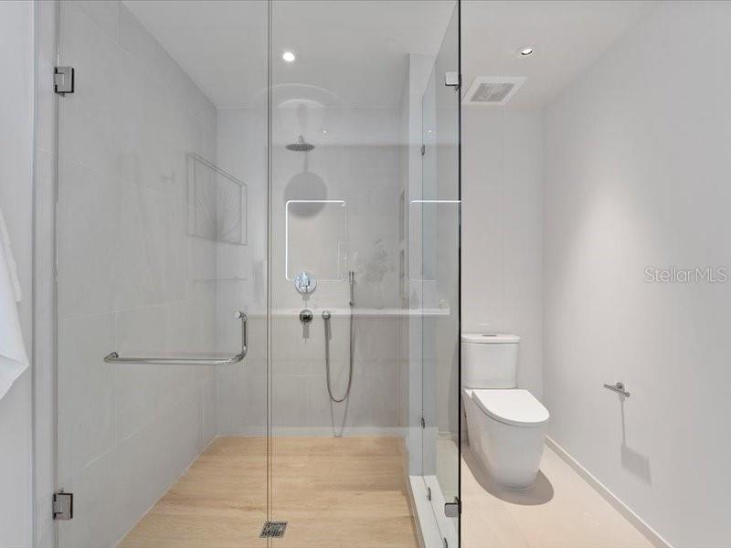 SERENA BY THE SEA CONDO - Residential