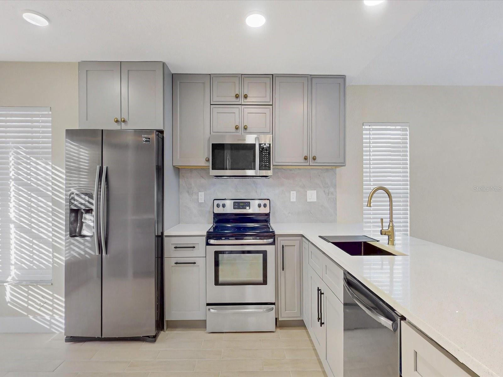 BVL UNIT 10 2ND ADD - Residential