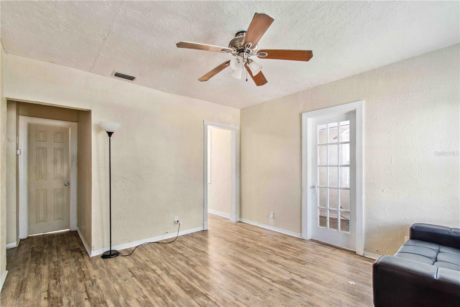 HALLS CENTRAL AVE 3 - Residential