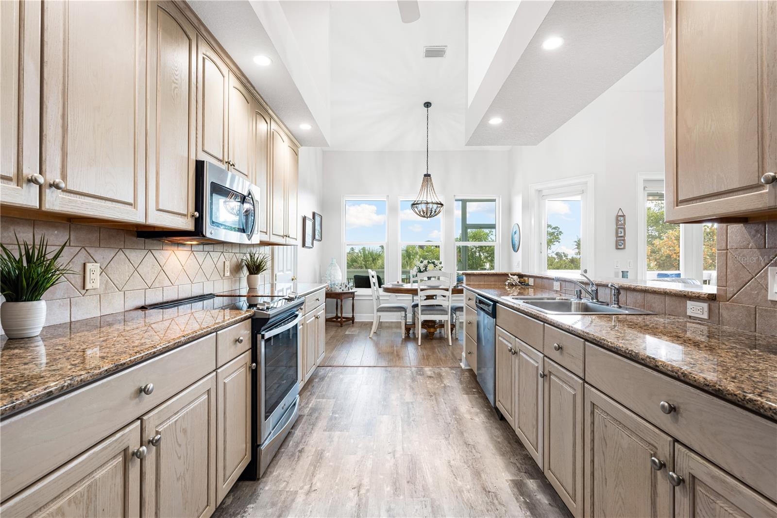 PALM ISLAND ESTATE - Residential