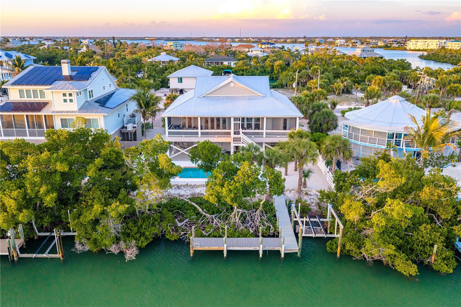 PALM ISLAND ESTATE - Residential