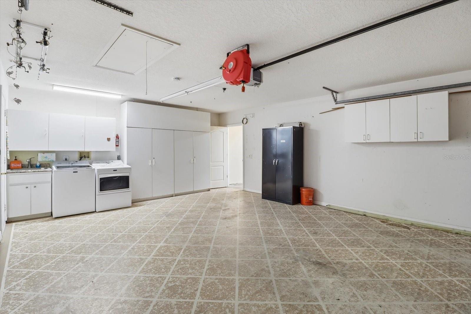 PINE RIDGE UNIT 01 - Residential