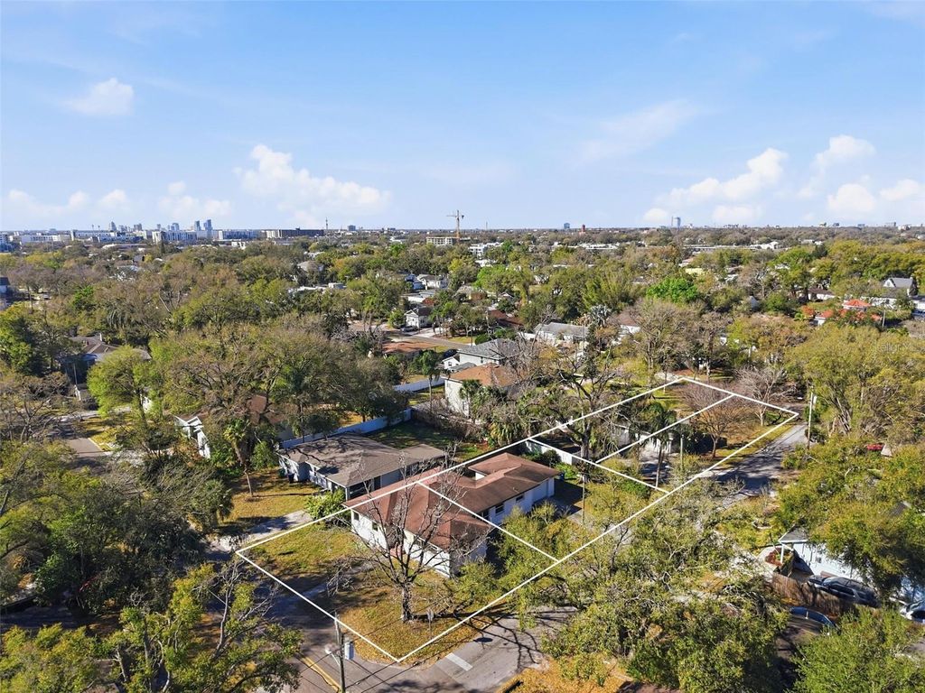 Photo of 2727 N Myrtle Avenue, Tampa, FL 33602 (MLS # TB8495448)