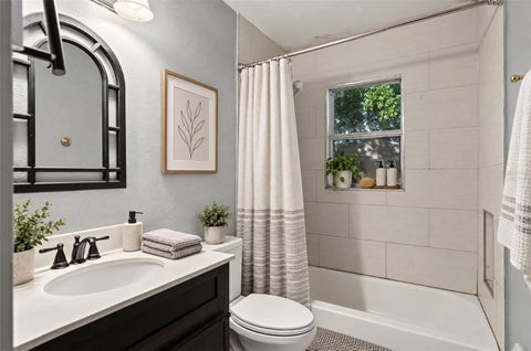 Tiny photo for 1308 Jean Court, Eustis, FL 32726 (MLS # O6451336)