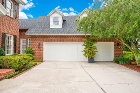 A home in WINTER PARK