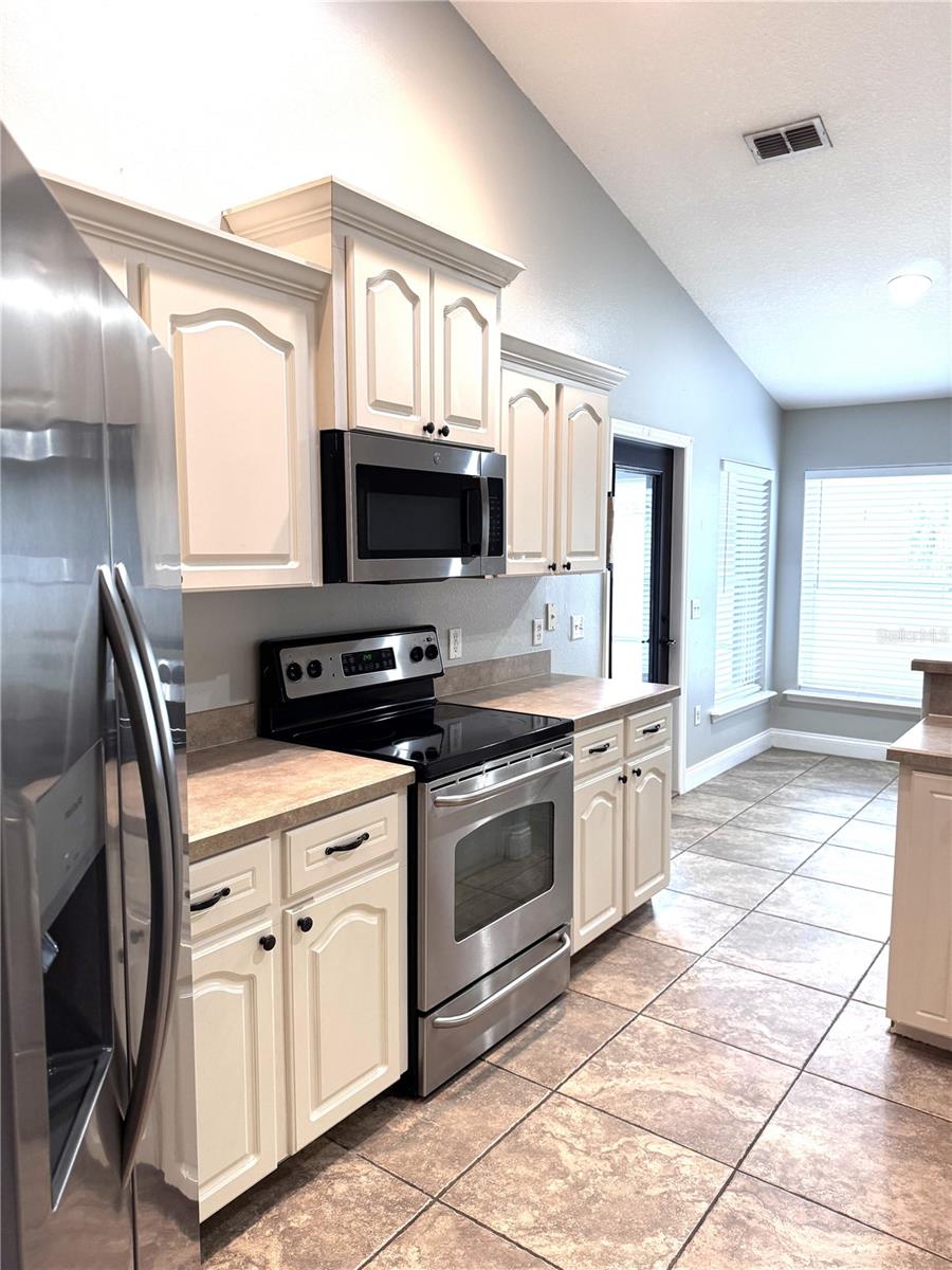 CREWS LAKE TRAILS - Residential Lease