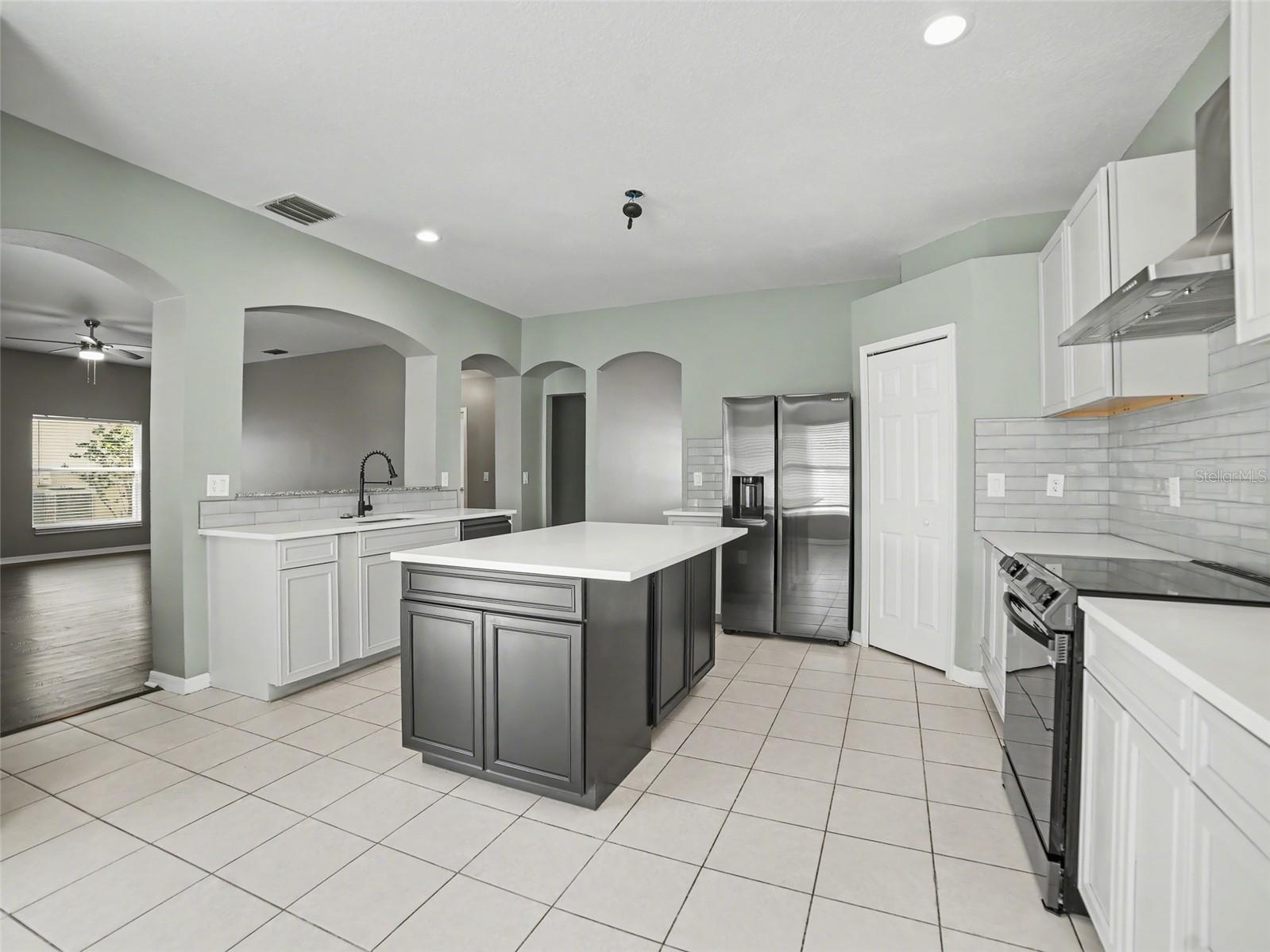 CARRIAGE POINTE PH 1 - Residential