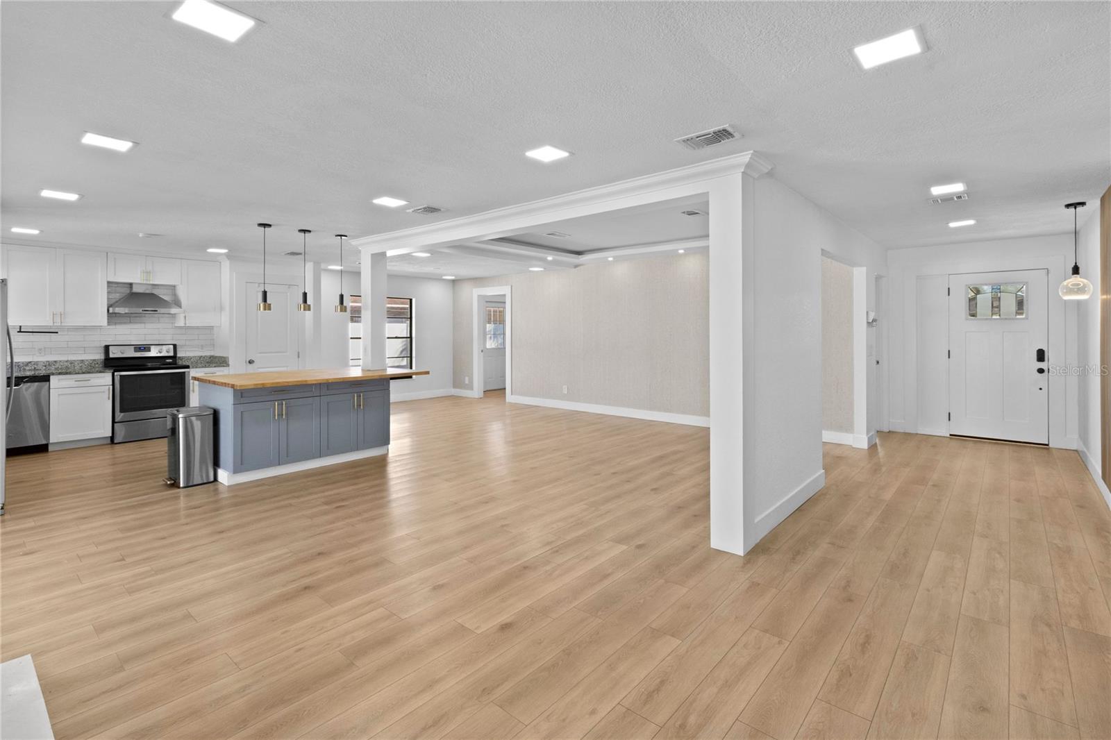 COUNTRY PLACE UNIT VI - Residential