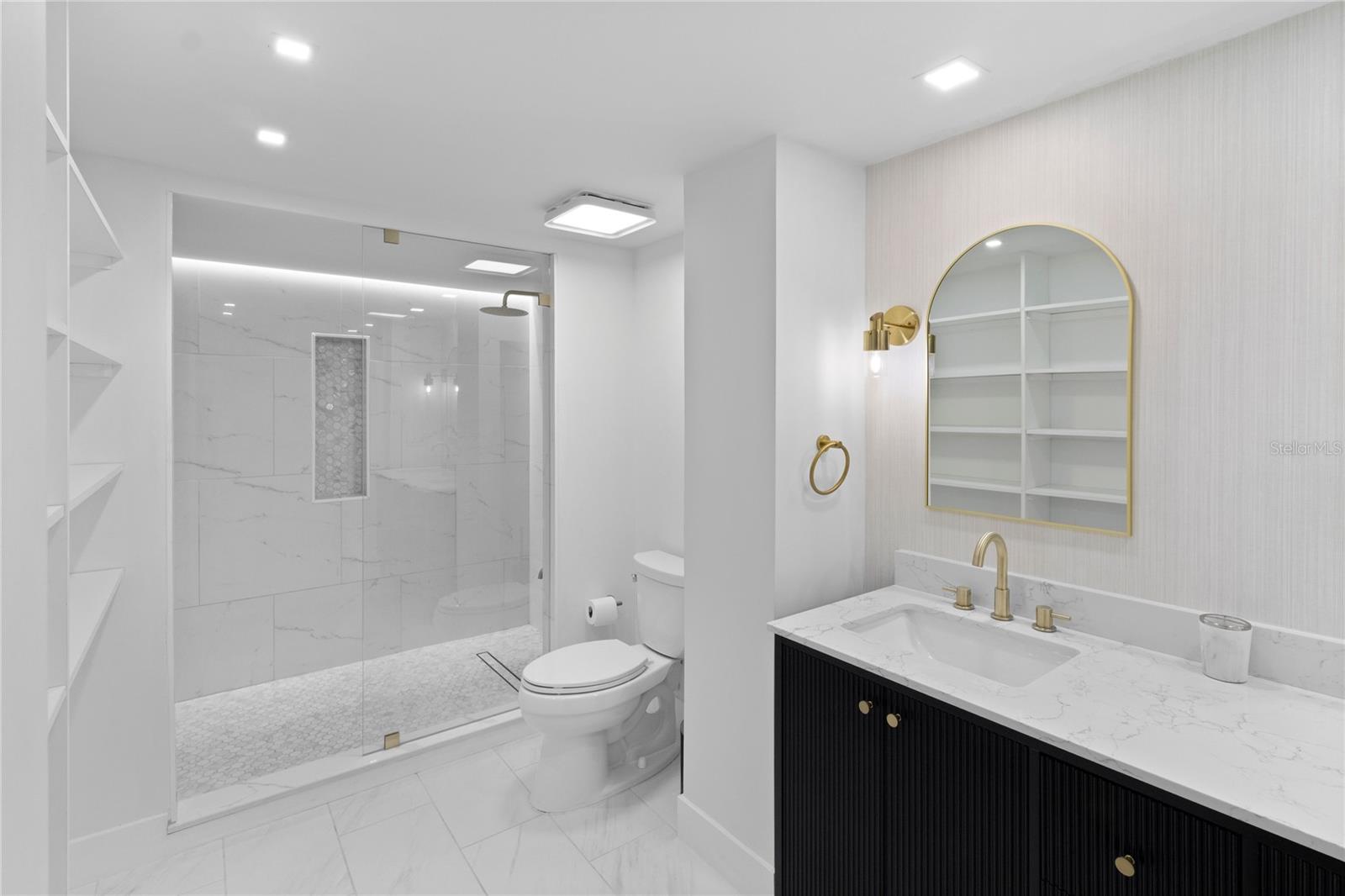 COUNTRY PLACE UNIT VI - Residential