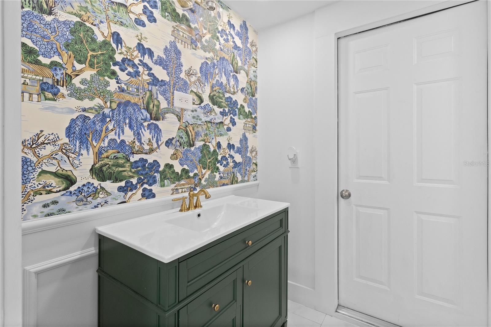 COUNTRY PLACE UNIT VI - Residential