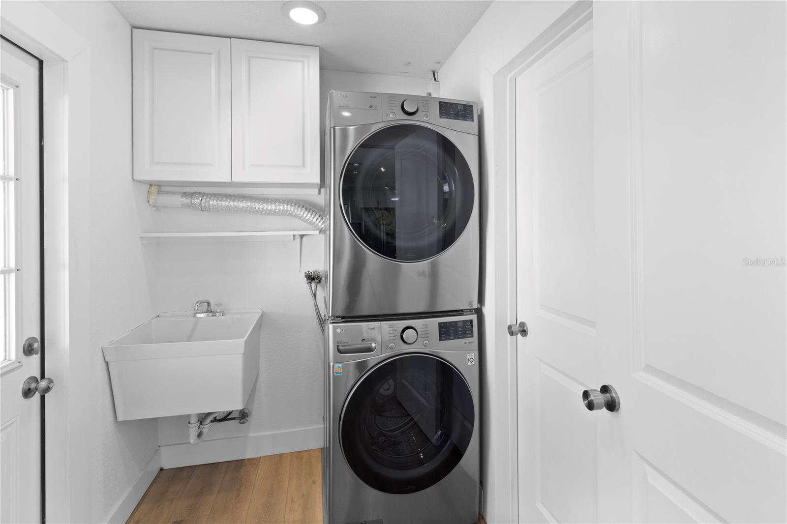 COUNTRY PLACE UNIT VI - Residential