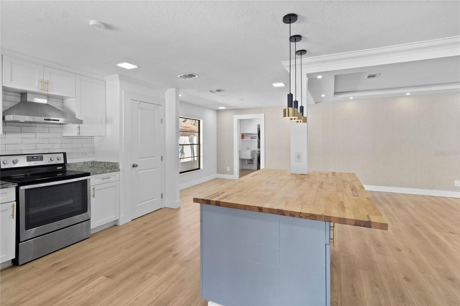 COUNTRY PLACE UNIT VI - Residential