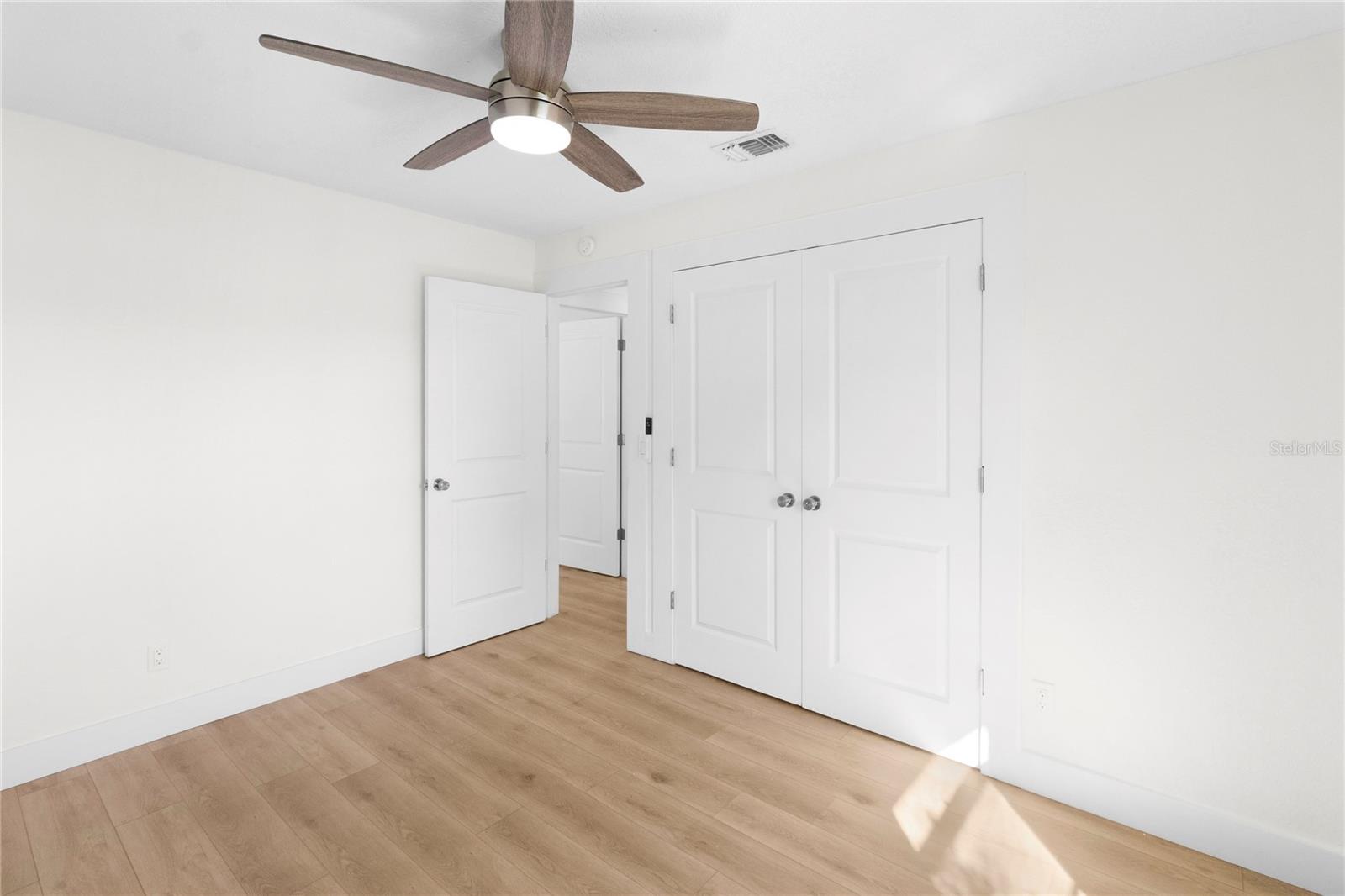 COUNTRY PLACE UNIT VI - Residential