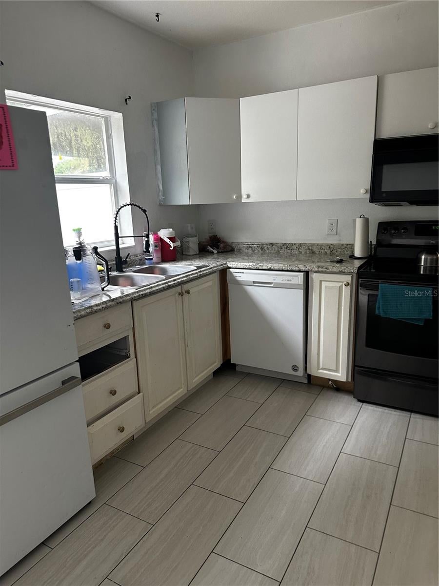 2325 28TH AVENUE E, PALMETTO, FL, 34221 1 2325 28TH AVENUE E