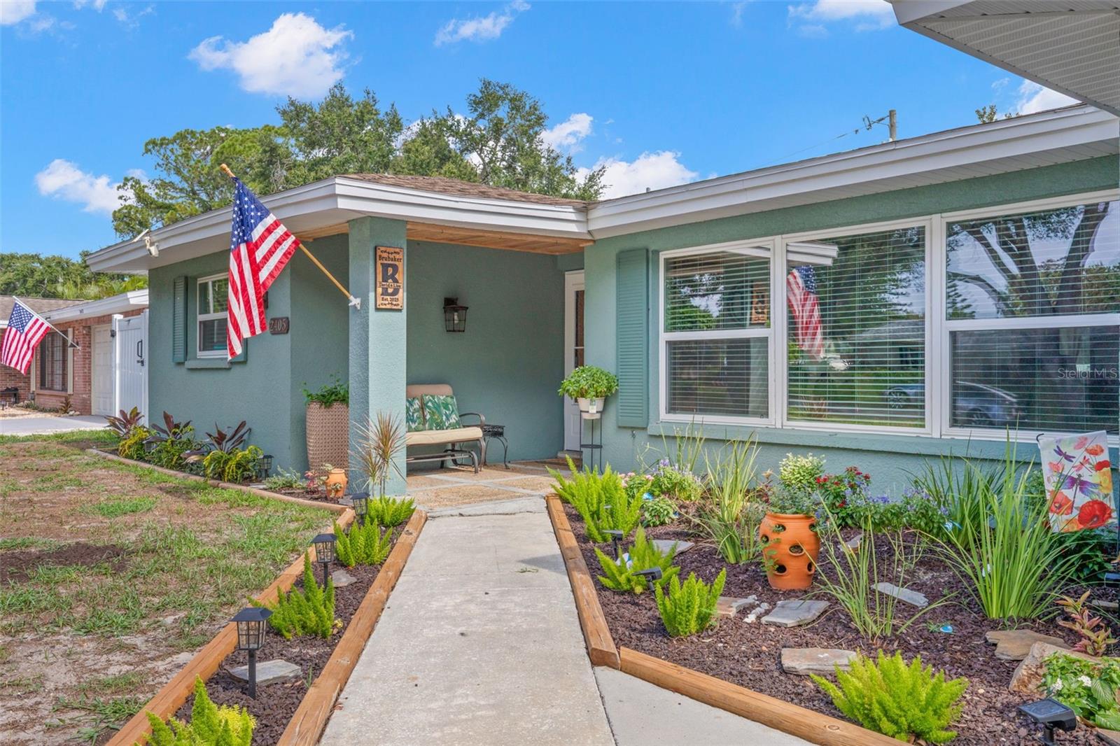 2405 SUMMERLIN DRIVE