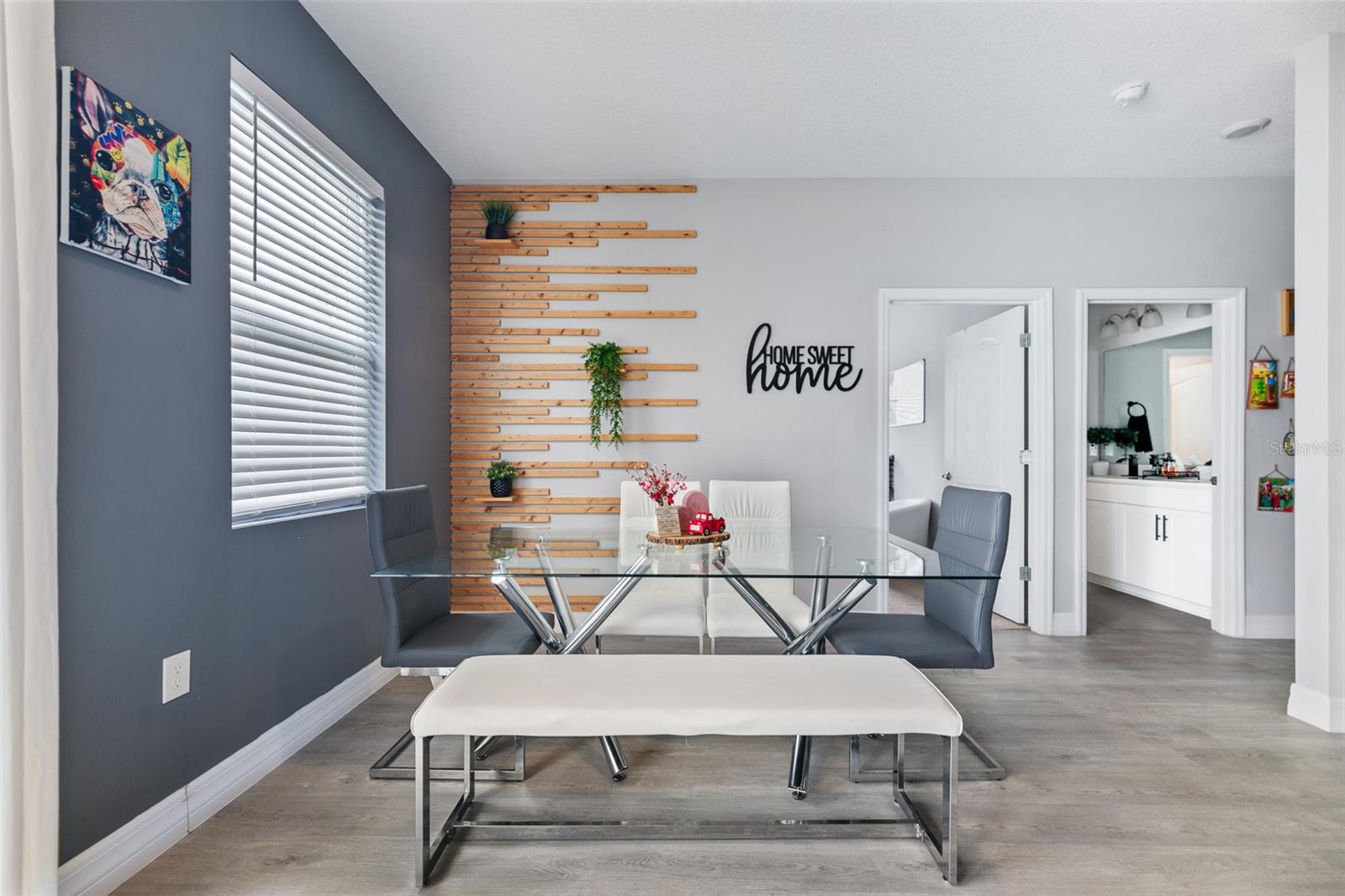 113 PLUMOSUS PARK DR