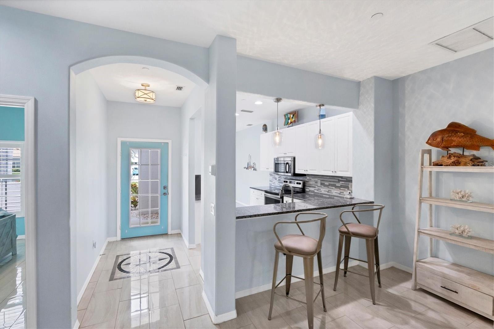 PELICAN POINTE GOLF & COUNTRY CLUB - Residential