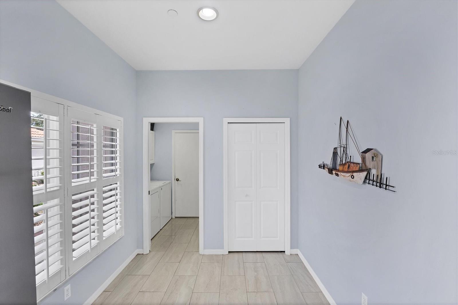 PELICAN POINTE GOLF & COUNTRY CLUB - Residential