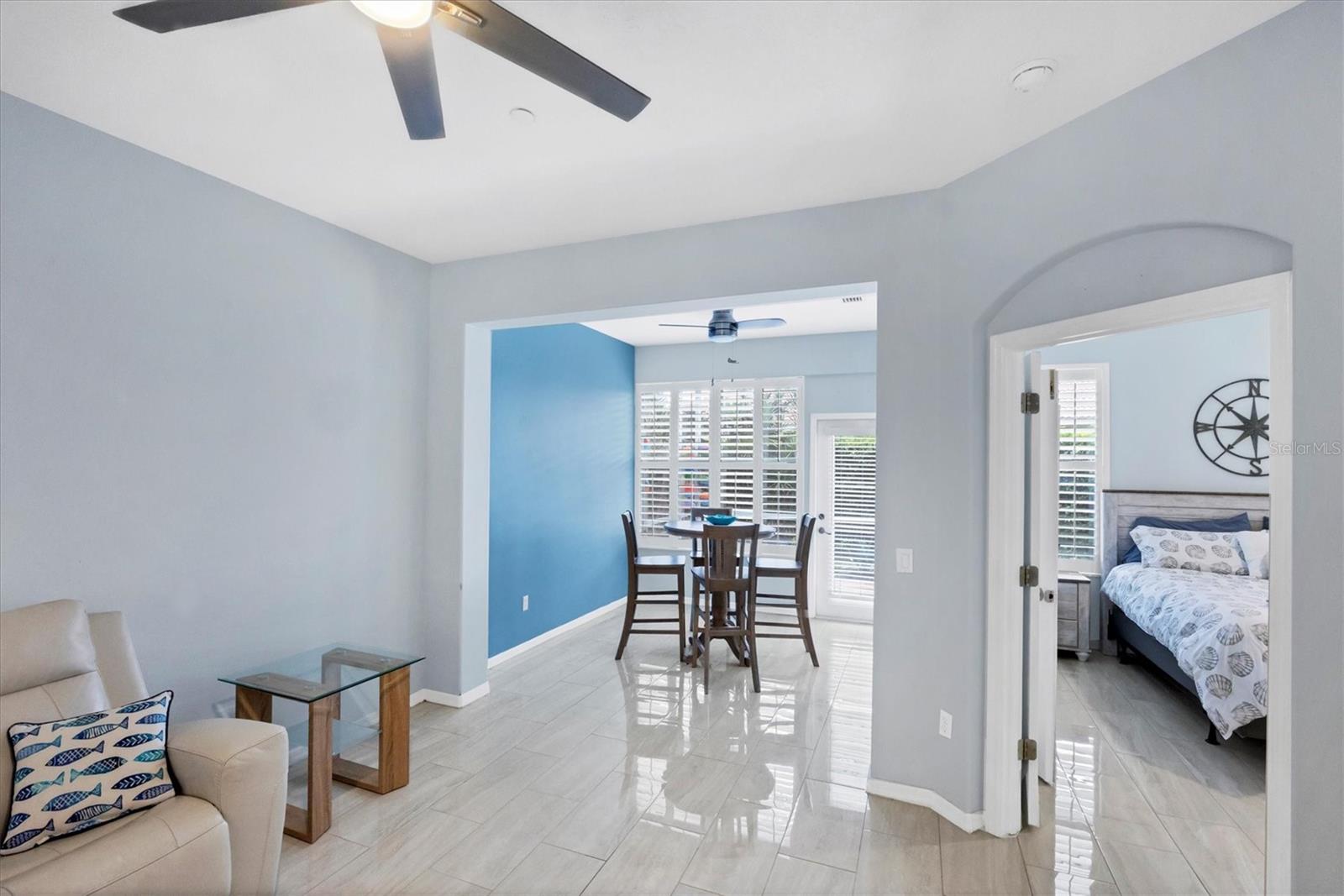 PELICAN POINTE GOLF & COUNTRY CLUB - Residential