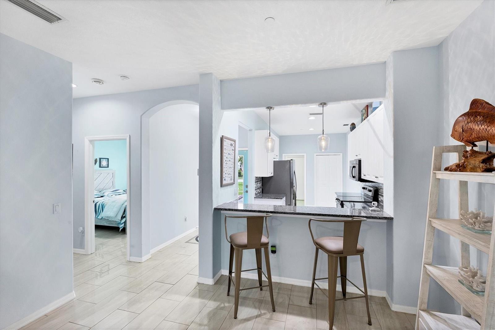 PELICAN POINTE GOLF & COUNTRY CLUB - Residential