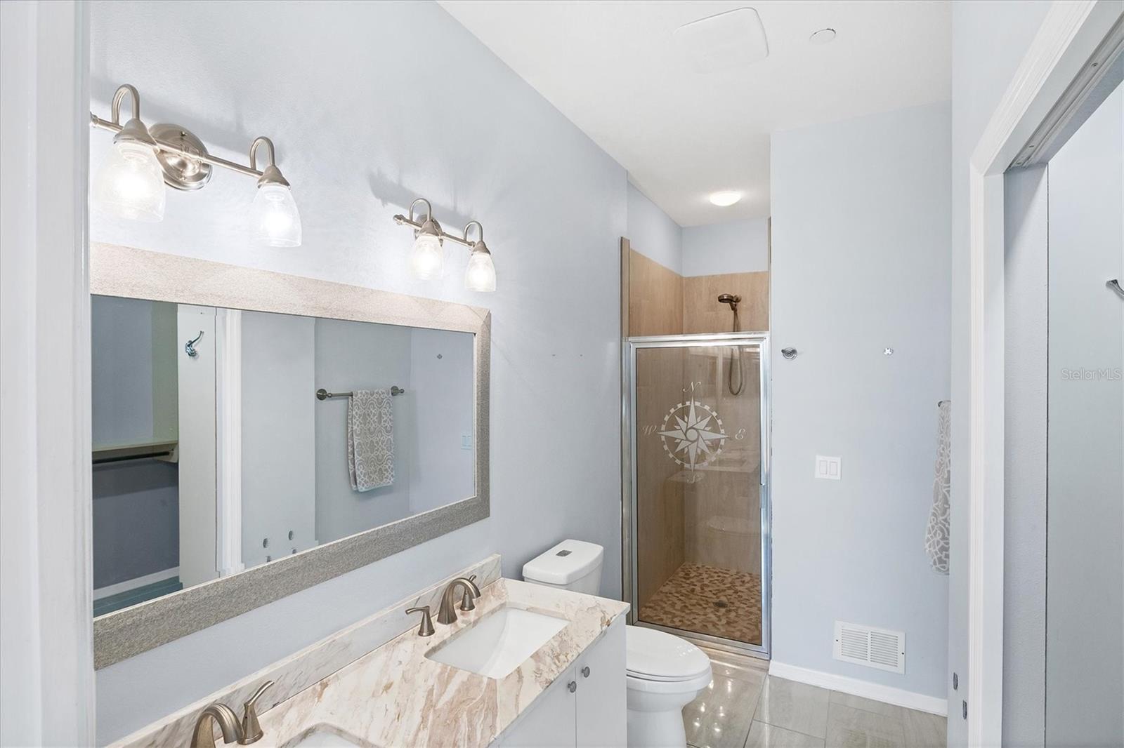 PELICAN POINTE GOLF & COUNTRY CLUB - Residential