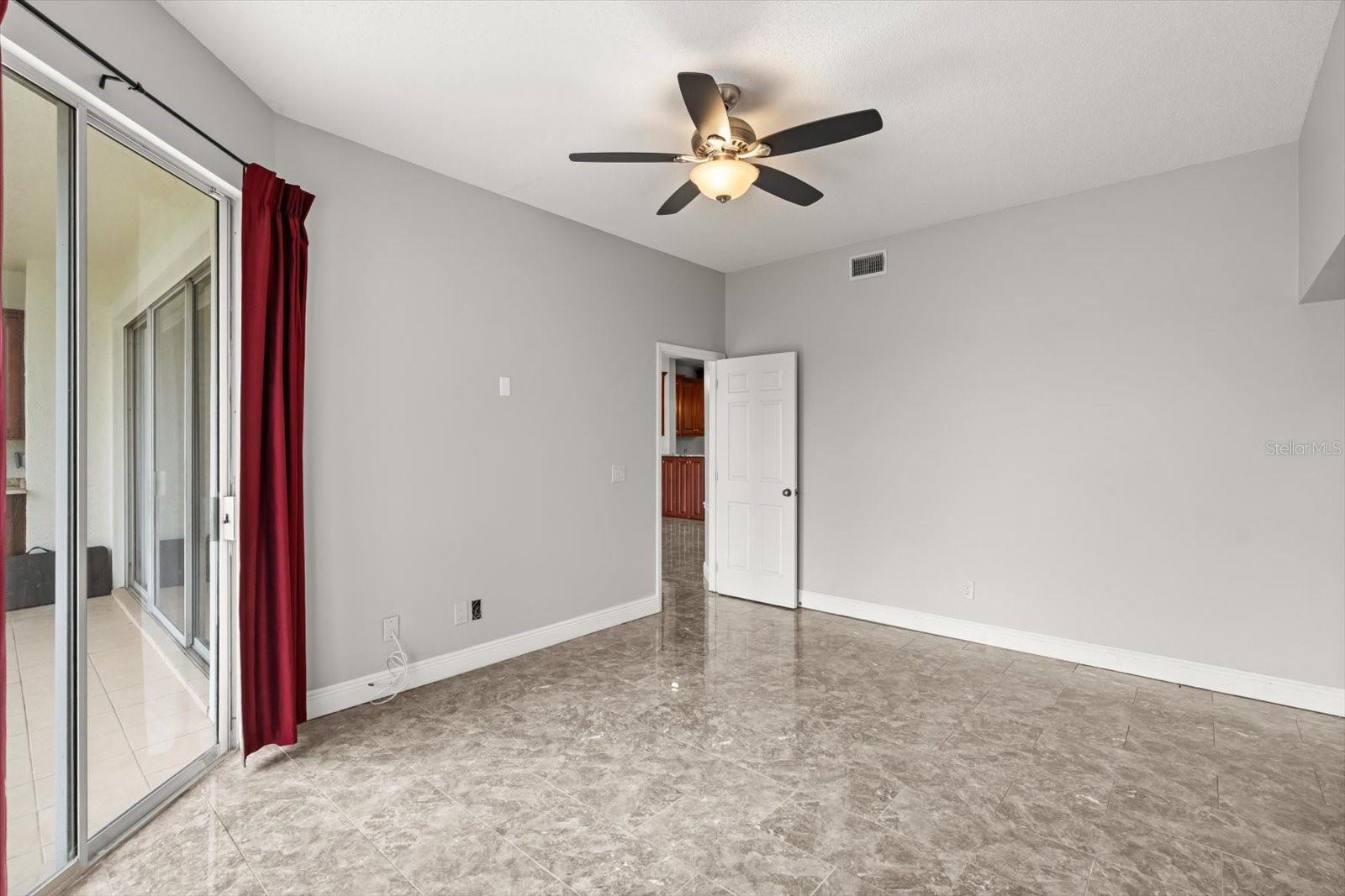 THE HAMPTONS OF HEATHROW - Residential Lease