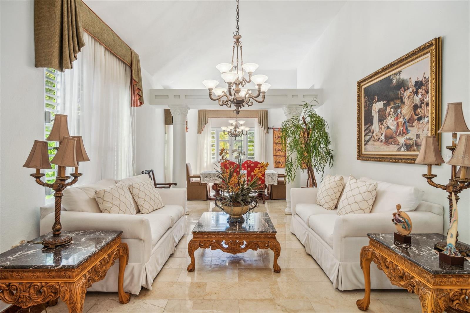URBANIZACION LA LOMITA - Residential